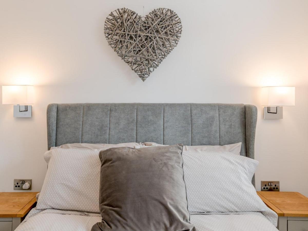 Pass The Keys 1 Bed Albury Contemporary Apartment With Secure Parking 什鲁斯伯里 外观 照片